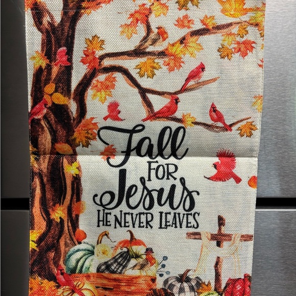 F23-2.  Fall Themed Flag/Wall Decor with Autumn Leaves and Birds  NWOT - Picture 1 of 4